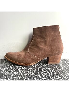George Esquivel Suede Ankle Boots Size 9